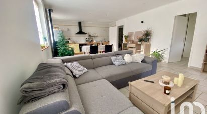 Maison 5 pièces de 113 m² à Buros (64160)