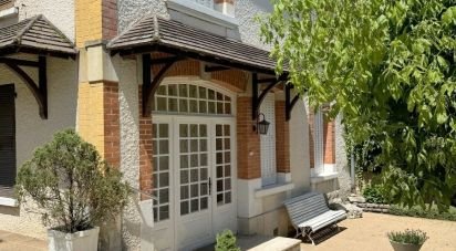 Traditional house 7 rooms of 183 m² in Champsevraine (52500)