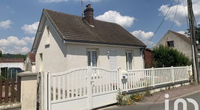 Traditional house 5 rooms of 82 m² in Noyon (60400)