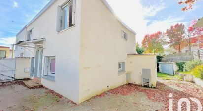 Maison 6 pièces de 108 m² à Mourenx (64150)