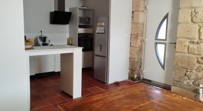 House 8 rooms of 203 m² in Fargues-Saint-Hilaire (33370)