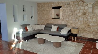 House 8 rooms of 203 m² in Fargues-Saint-Hilaire (33370)