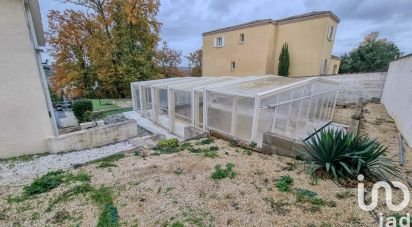 Maison traditionnelle 9 pièces de 210 m² à Angoulême (16000)