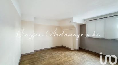 House 5 rooms of 100 m² in Houilles (78800)