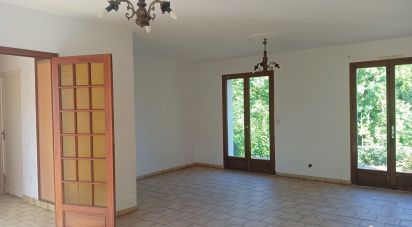 House 5 rooms of 94 m² in LORETZ D'ARGENTON (79290)