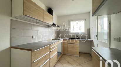 Apartment 3 rooms of 72 m² in Ermont (95120)