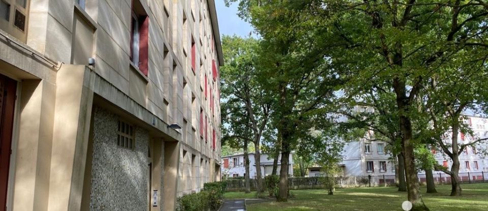 Appartement 2 pièces de 42 m² à Sainte-Geneviève-des-Bois (91700)