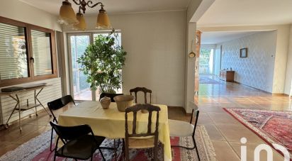 House 8 rooms of 202 m² in Soisy-sur-Seine (91450)