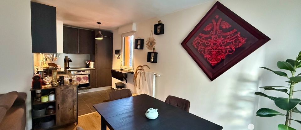 Apartment 4 rooms of 77 m² in Viry-Châtillon (91170)