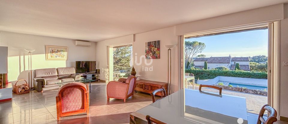 Maison 6 pièces de 160 m² à Saint-Raphaël (83700)