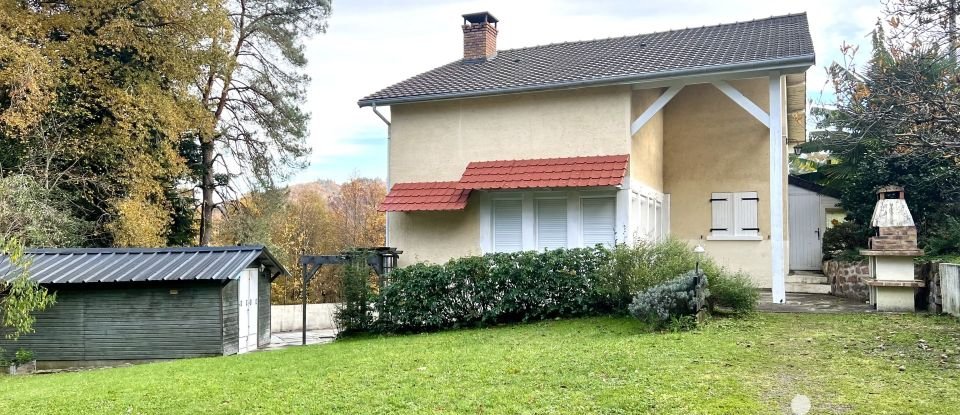 House 5 rooms of 110 m² in Saint-Hilaire-Peyroux (19560)