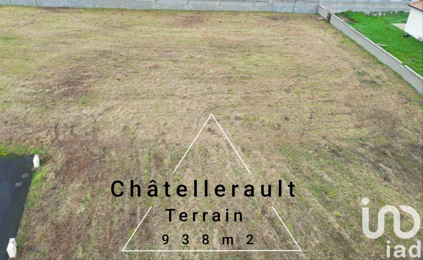 Land of 938 m² in Châtellerault (86100)