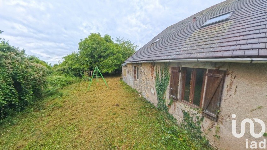 Traditional house 7 rooms of 155 m² in Saint-Gérand-le-Puy (03150)