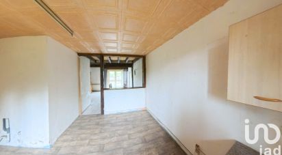 Maison traditionnelle 7 pièces de 155 m² à Saint-Gérand-le-Puy (03150)