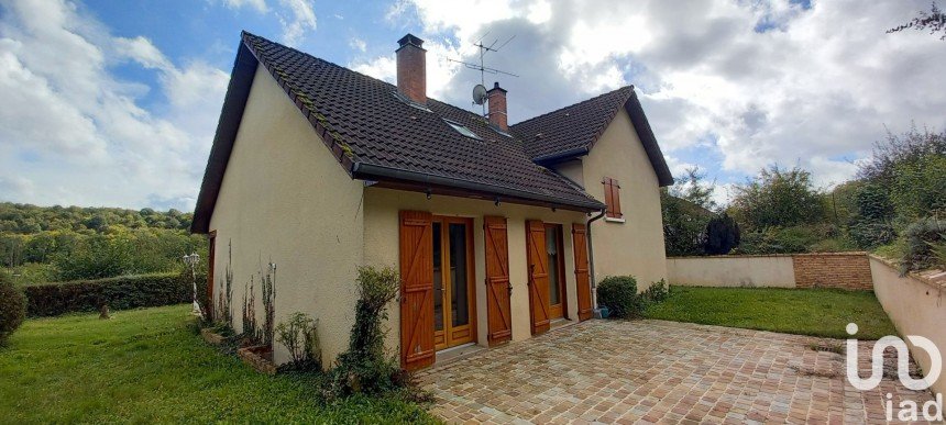 Maison 5 pièces de 112 m² à Chamarandes-Choignes (52000)