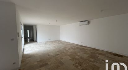 House 4 rooms of 140 m² in La Rochelle (17000)