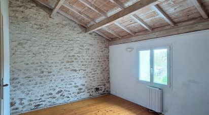 Maison 4 pièces de 101 m² à Saint-Félix (17330)