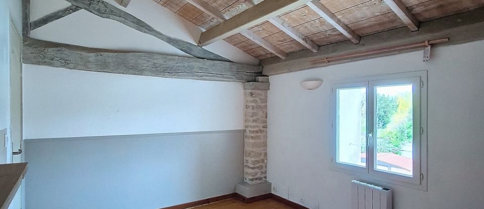 Maison 4 pièces de 101 m² à Saint-Félix (17330)