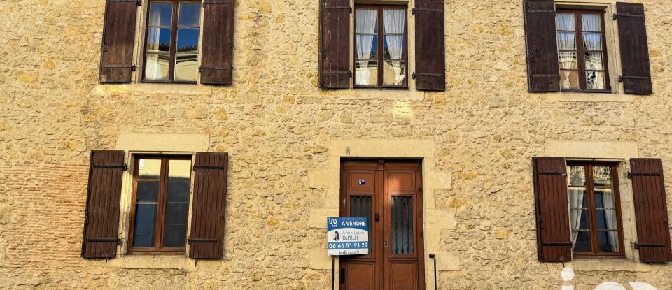 Townhouse 8 rooms of 165 m² in Langon (33210)