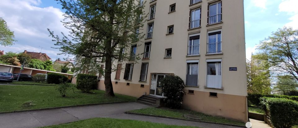 Apartment 3 rooms of 50 m² in Chelles (77500)