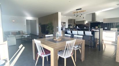 Maison traditionnelle 4 pièces de 140 m² à Canet (11200)