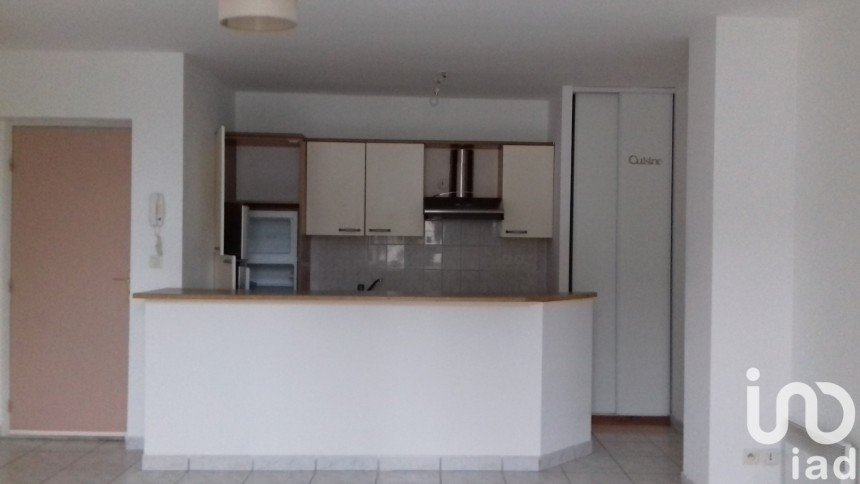 Apartment 3 rooms of 52 m² in Cormery (37320)