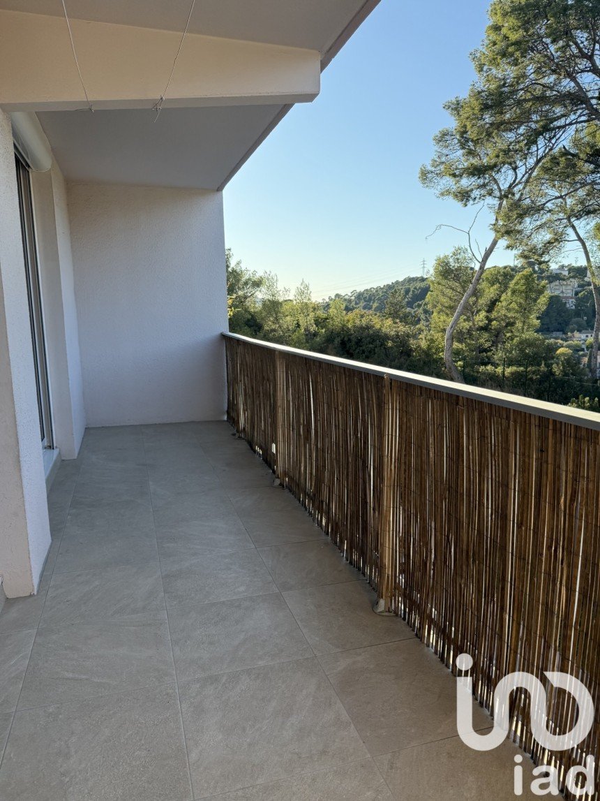 Appartement 2 pièces de 47 m² à Toulon (83200)