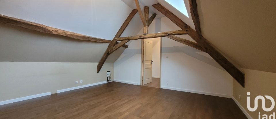 Longere 7 rooms of 169 m² in Vernais (18210)