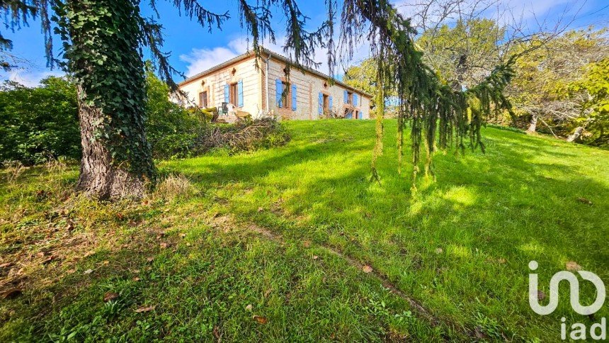 Maison de campagne 7 pièces de 185 m² à Durfort-Lacapelette (82390)