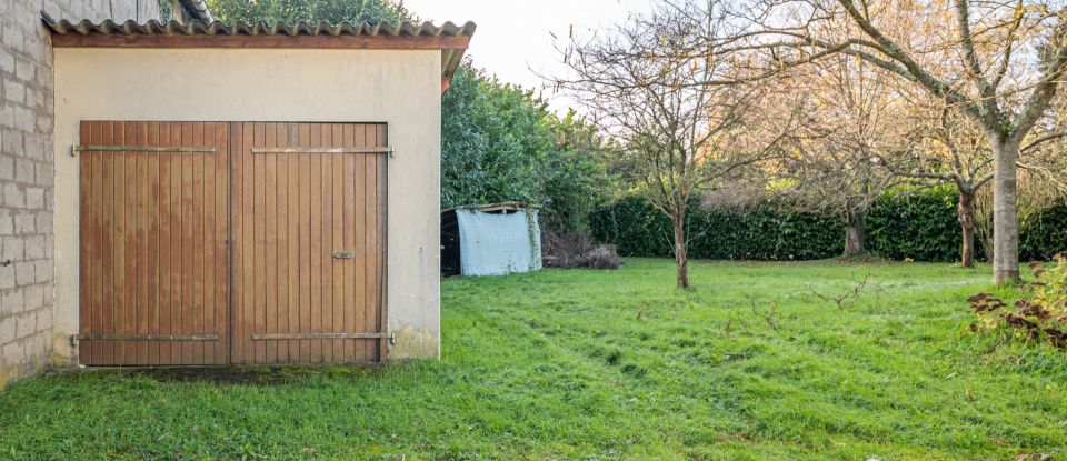 Pavillon 7 pièces de 160 m² à La Bazoge (72650)