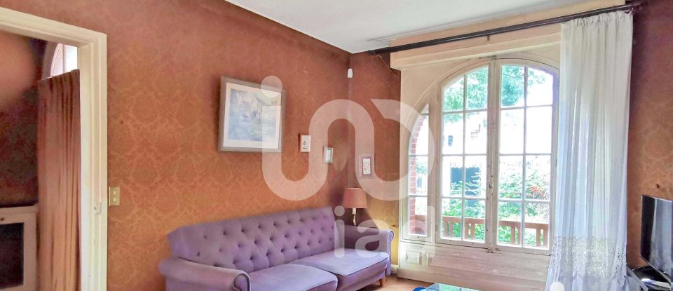 Traditional house 5 rooms of 100 m² in Montreuil (93100)