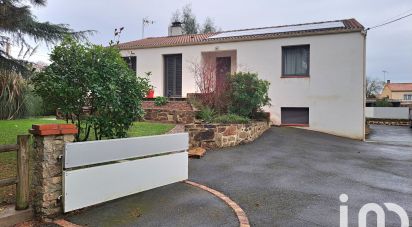 House 5 rooms of 132 m² in Saint-Martin-des-Noyers (85140)