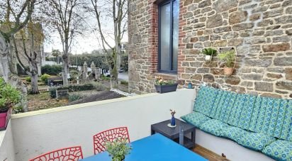 Traditional house 6 rooms of 150 m² in Saint-Malo (35400)