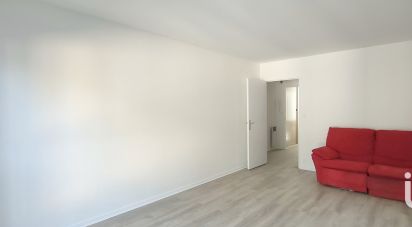 Appartement 3 pièces de 73 m² à Paris (75020)