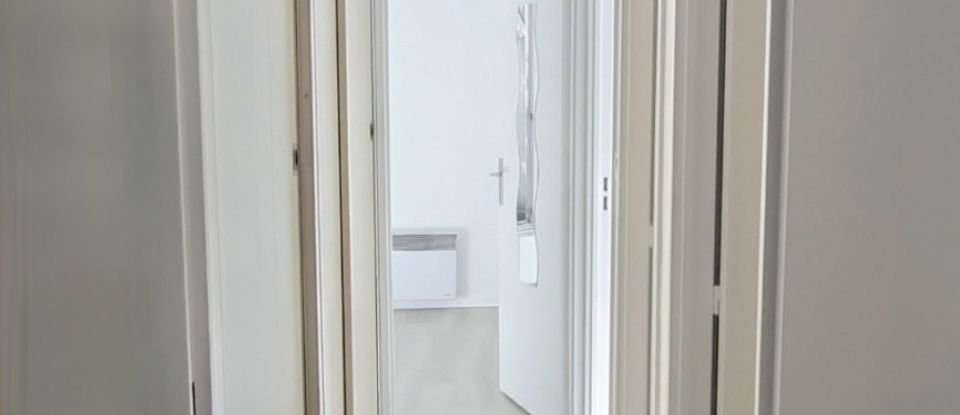 Apartment 3 rooms of 73 m² in Paris (75020)