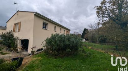 Traditional house 4 rooms of 89 m² in Montendre (17130)