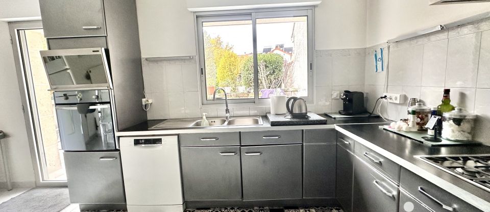 Maison 7 pièces de 200 m² à Le Perreux-sur-Marne (94170)