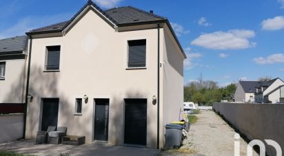 House 6 rooms of 106 m² in Crépy-en-Valois (60800)