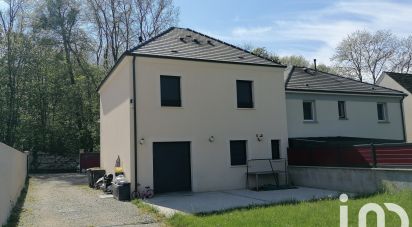 House 6 rooms of 106 m² in Crépy-en-Valois (60800)