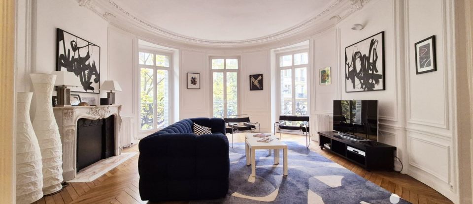 Appartement 6 pièces de 185 m² à Paris (75016)