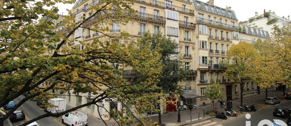 Appartement 6 pièces de 185 m² à Paris (75016)