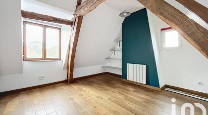 House 7 rooms of 132 m² in Fresnoy-en-Chaussée (80110)