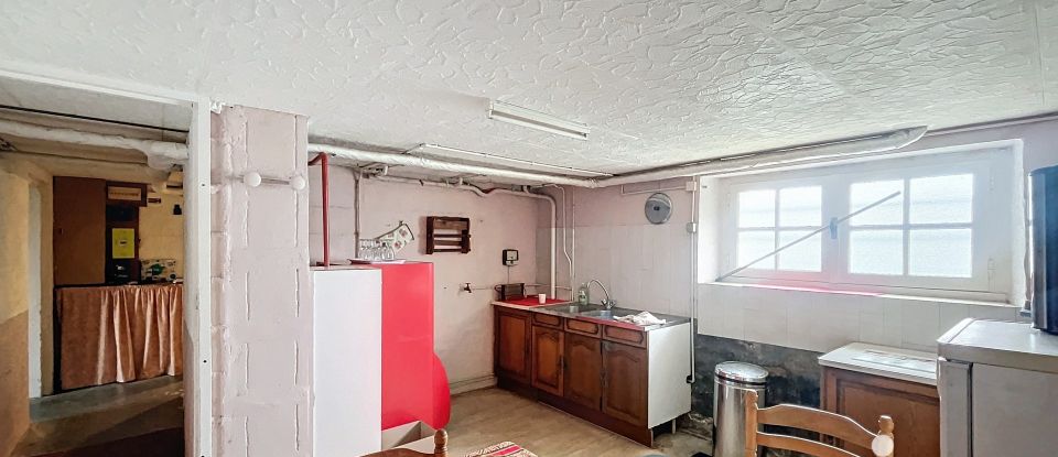 Maison 5 pièces de 85 m² à Bains-sur-Oust (35600)