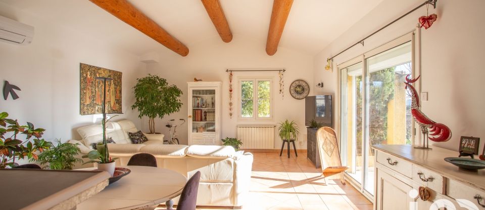 Maison 4 pièces de 90 m² à Rochefort-du-Gard (30650)