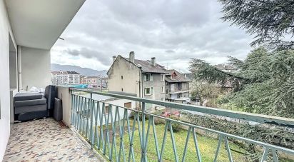 Appartement 2 pièces de 57 m² à Annecy (74000)