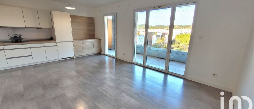 Apartment 3 rooms of 64 m² in La Ciotat (13600)