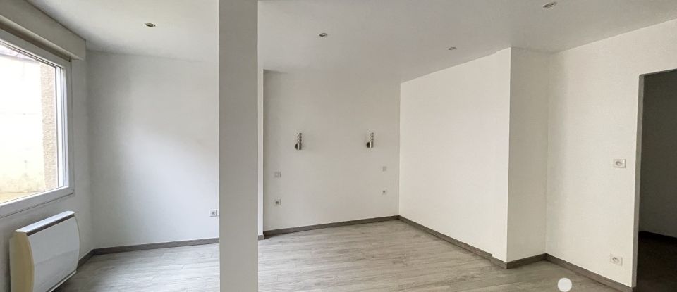 Apartment 5 rooms of 127 m² in Châlons-en-Champagne (51000)