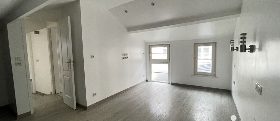 Apartment 5 rooms of 127 m² in Châlons-en-Champagne (51000)