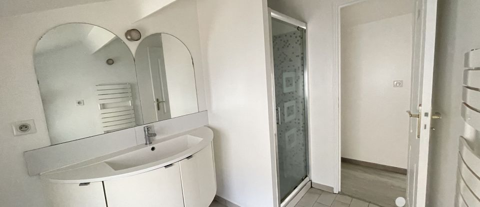 Apartment 5 rooms of 127 m² in Châlons-en-Champagne (51000)