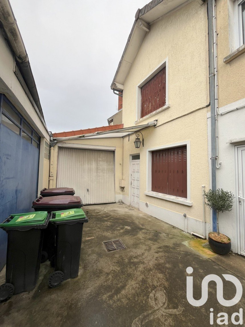 House 4 rooms of 54 m² in Paray-Vieille-Poste (91550)